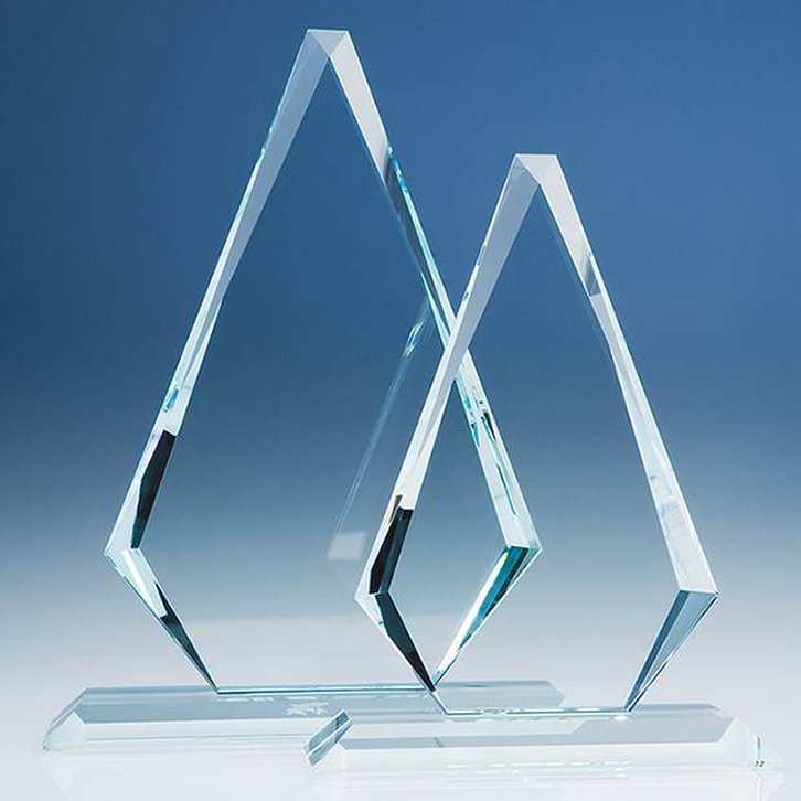 26.5cm x 17cm x 19mm Clear Glass Windsor Diamond Award